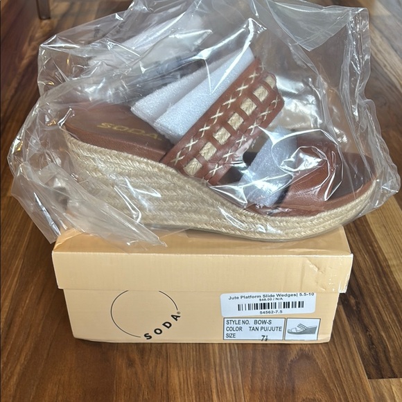 $48 New with Box Soda Wedge Espadrilles - Picture 1 of 4